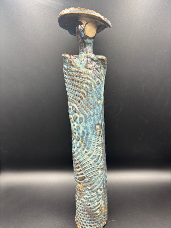 Keramikk dame #I ca 28 cm høy